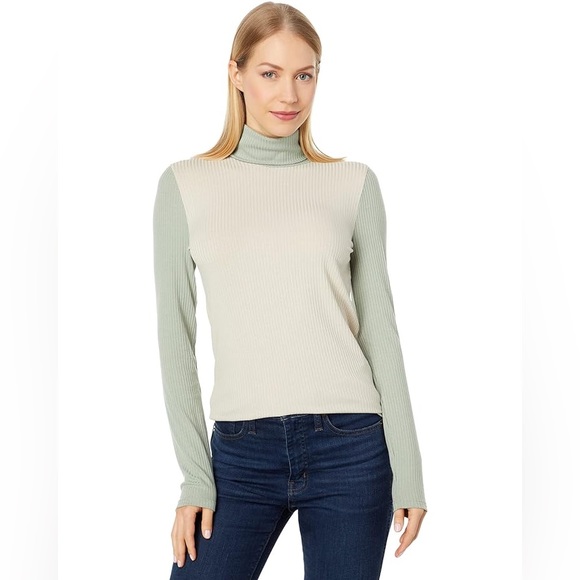 Madewell Colorblock Ribbed Turtleneck Top - Picture 3 of 5